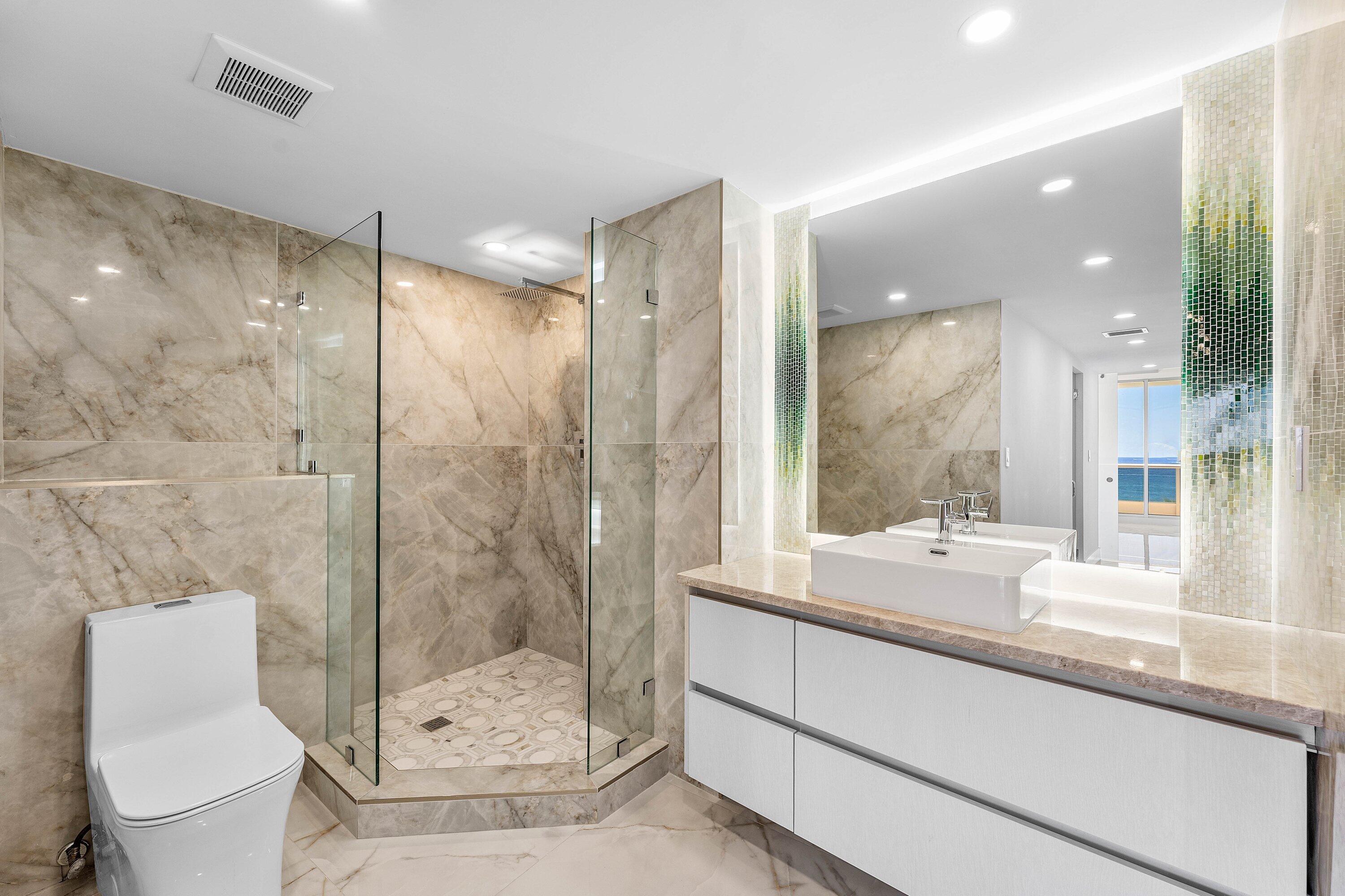 700 S Ocean Boulevard 504