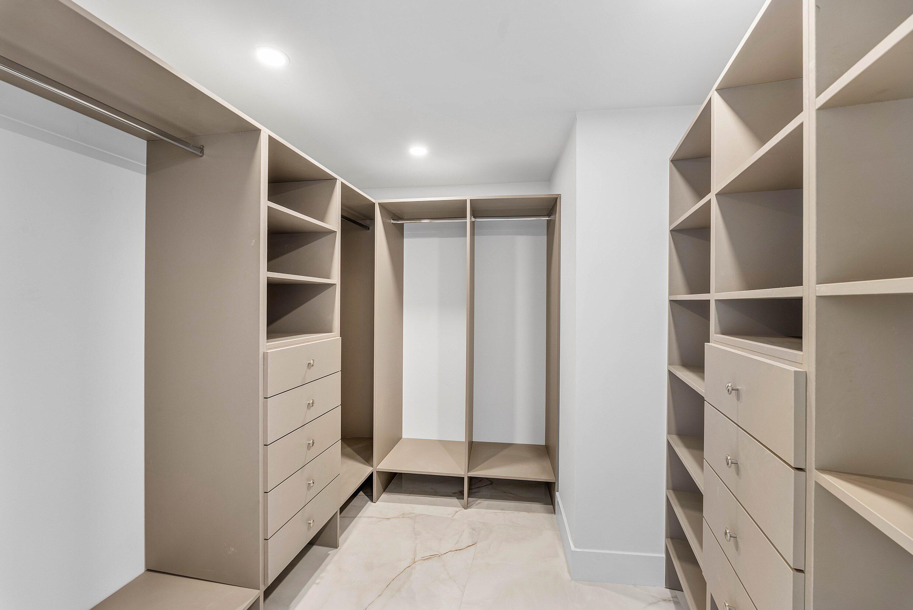 700 S Ocean Boulevard 504