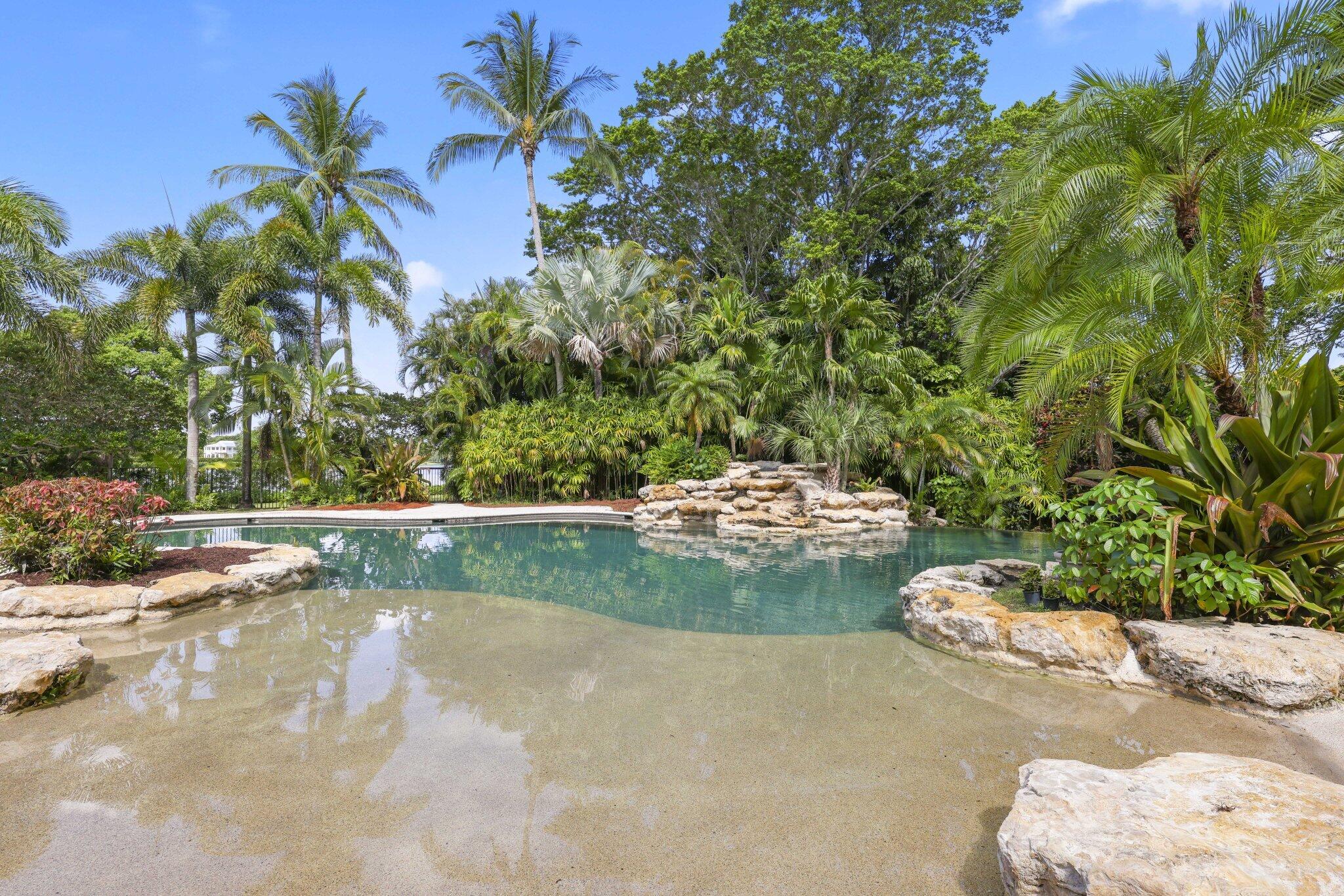 6001 Le Lac Road