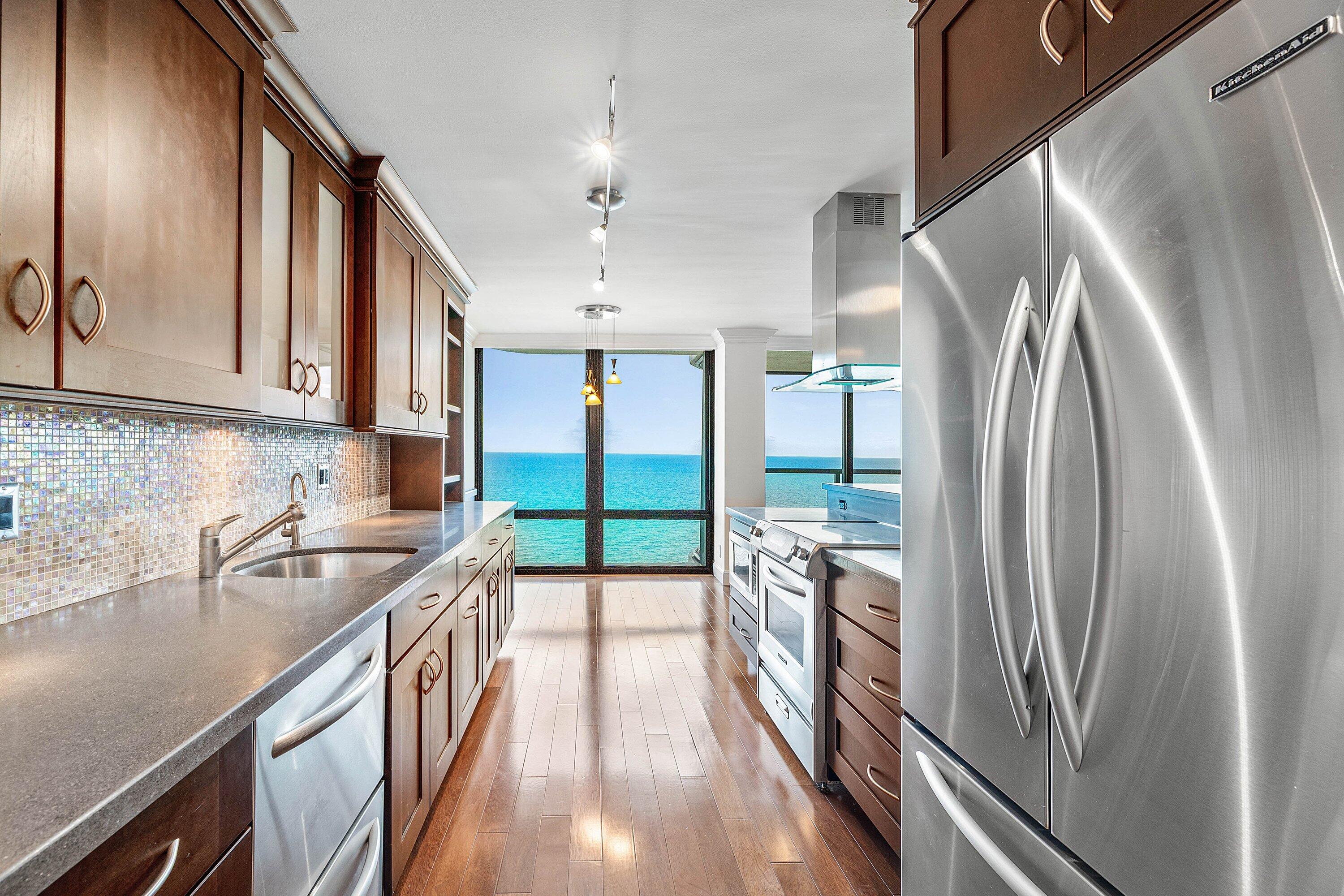 250 S Ocean Boulevard 11c