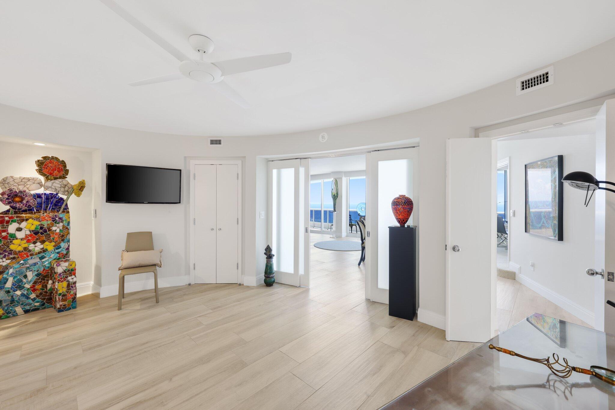700 S Ocean Boulevard 1103-1104