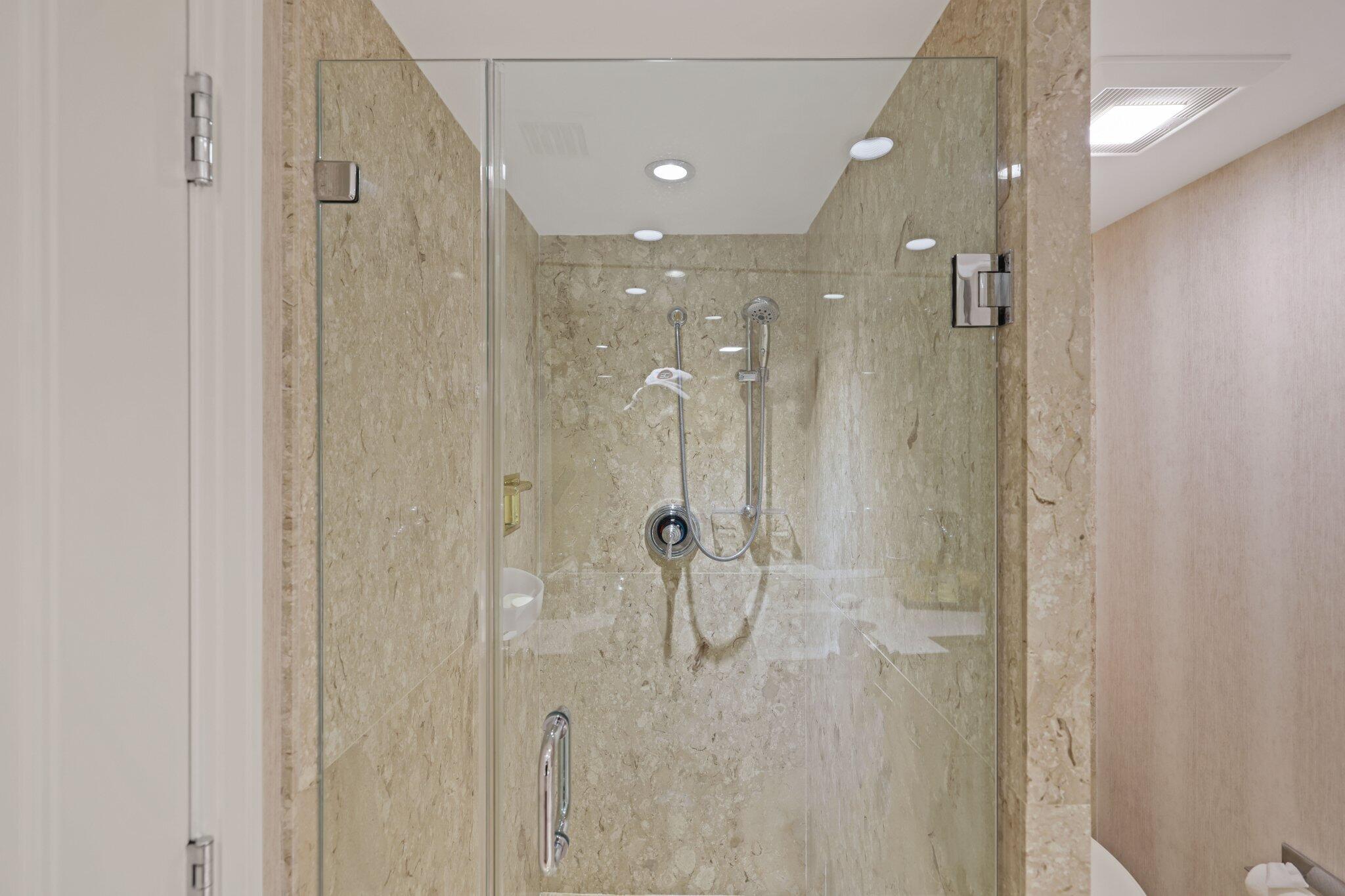 700 S Ocean Boulevard 1103-1104