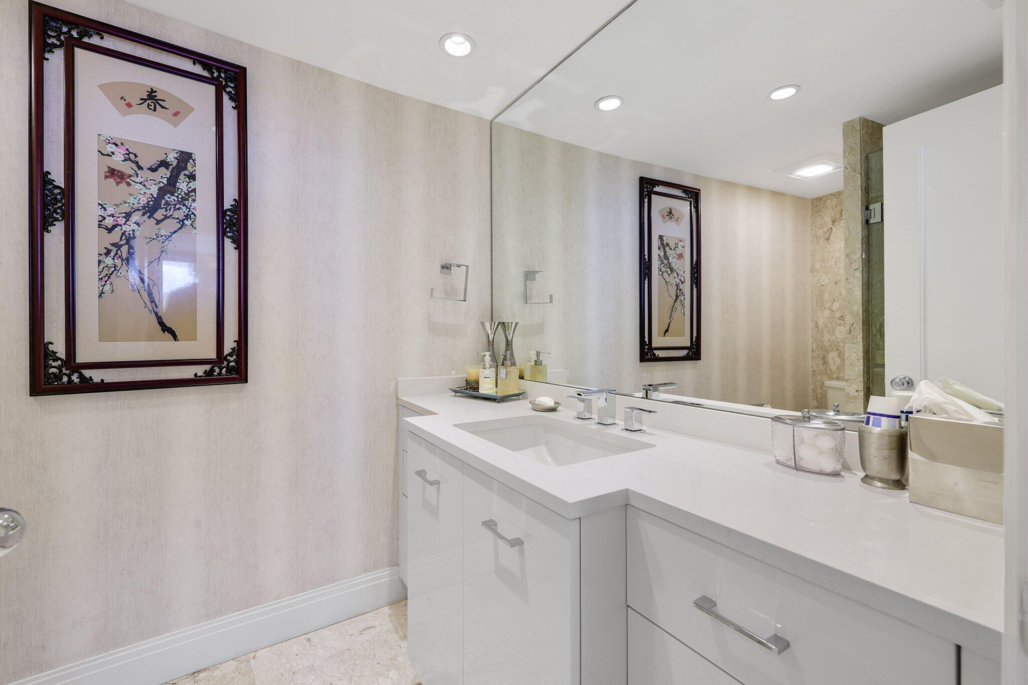 700 S Ocean Boulevard 1103-1104