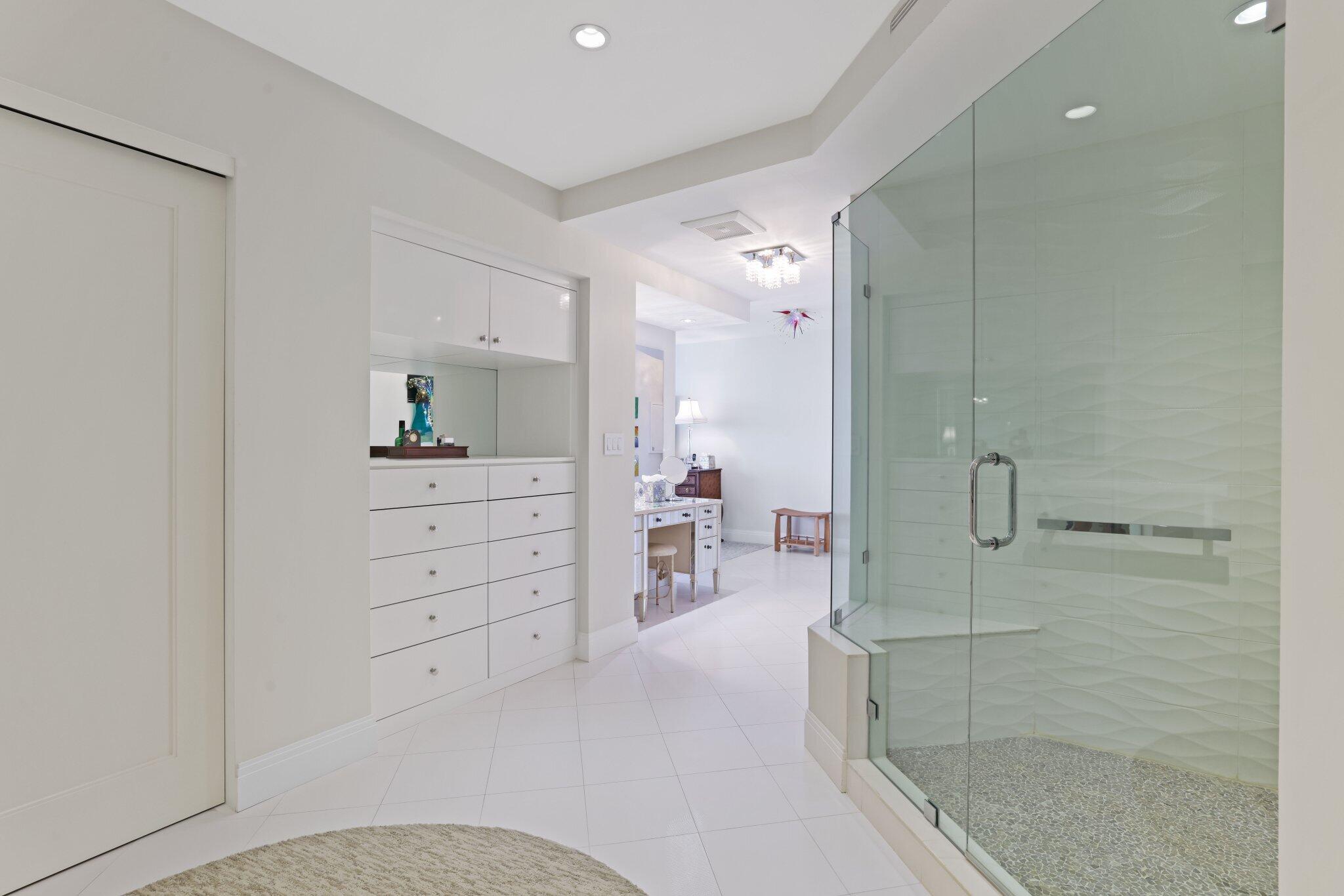 700 S Ocean Boulevard 1103-1104