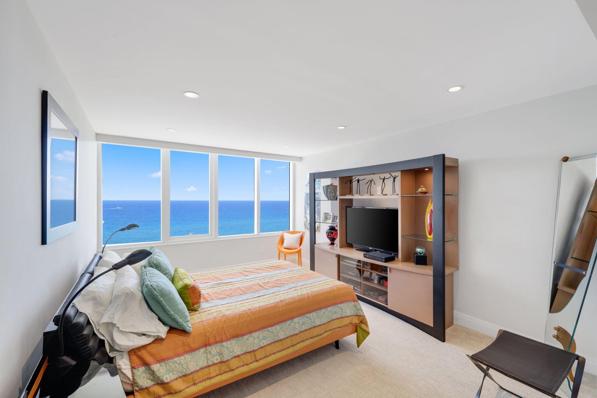 700 S Ocean Boulevard 1103-1104