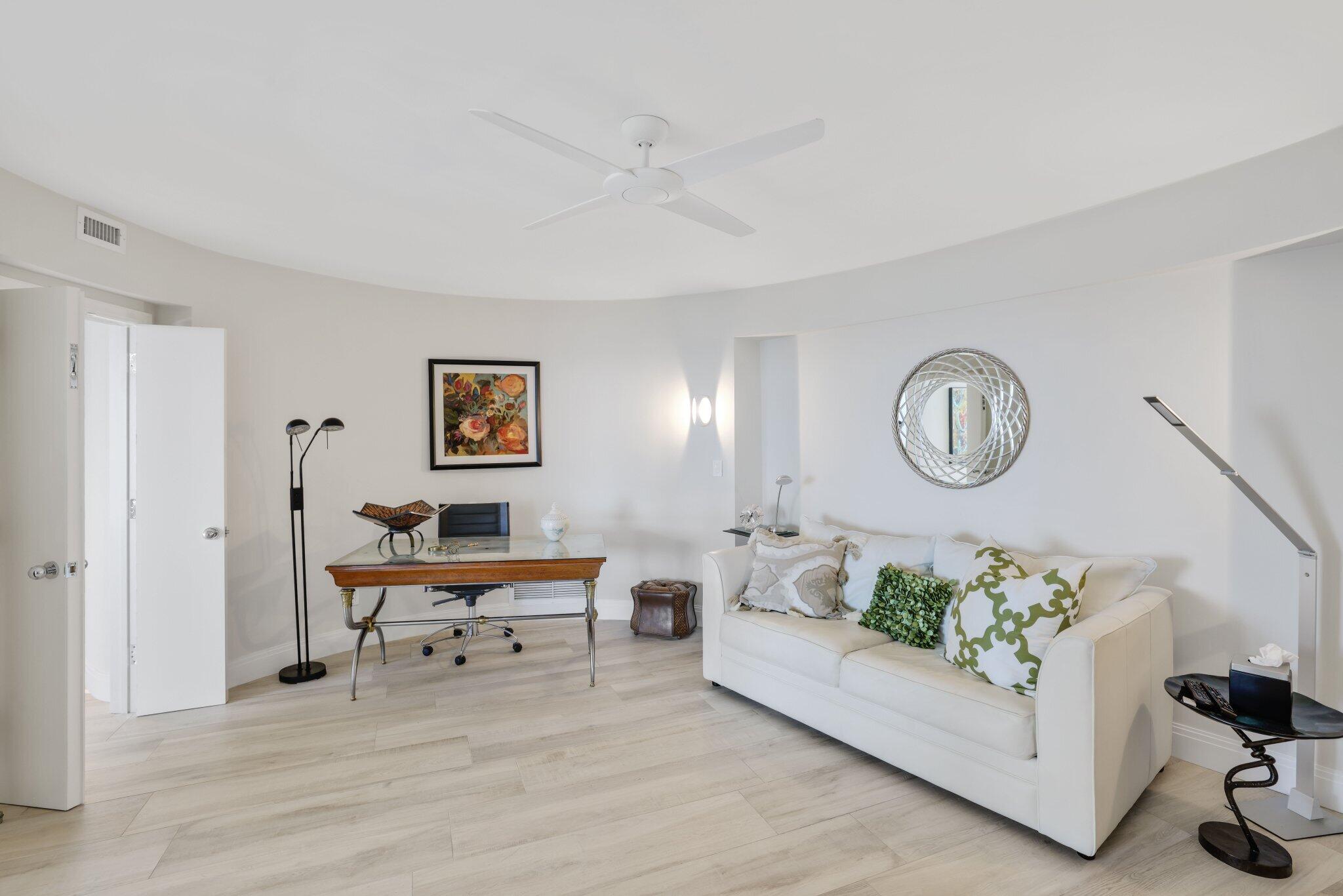 700 S Ocean Boulevard 1103-1104