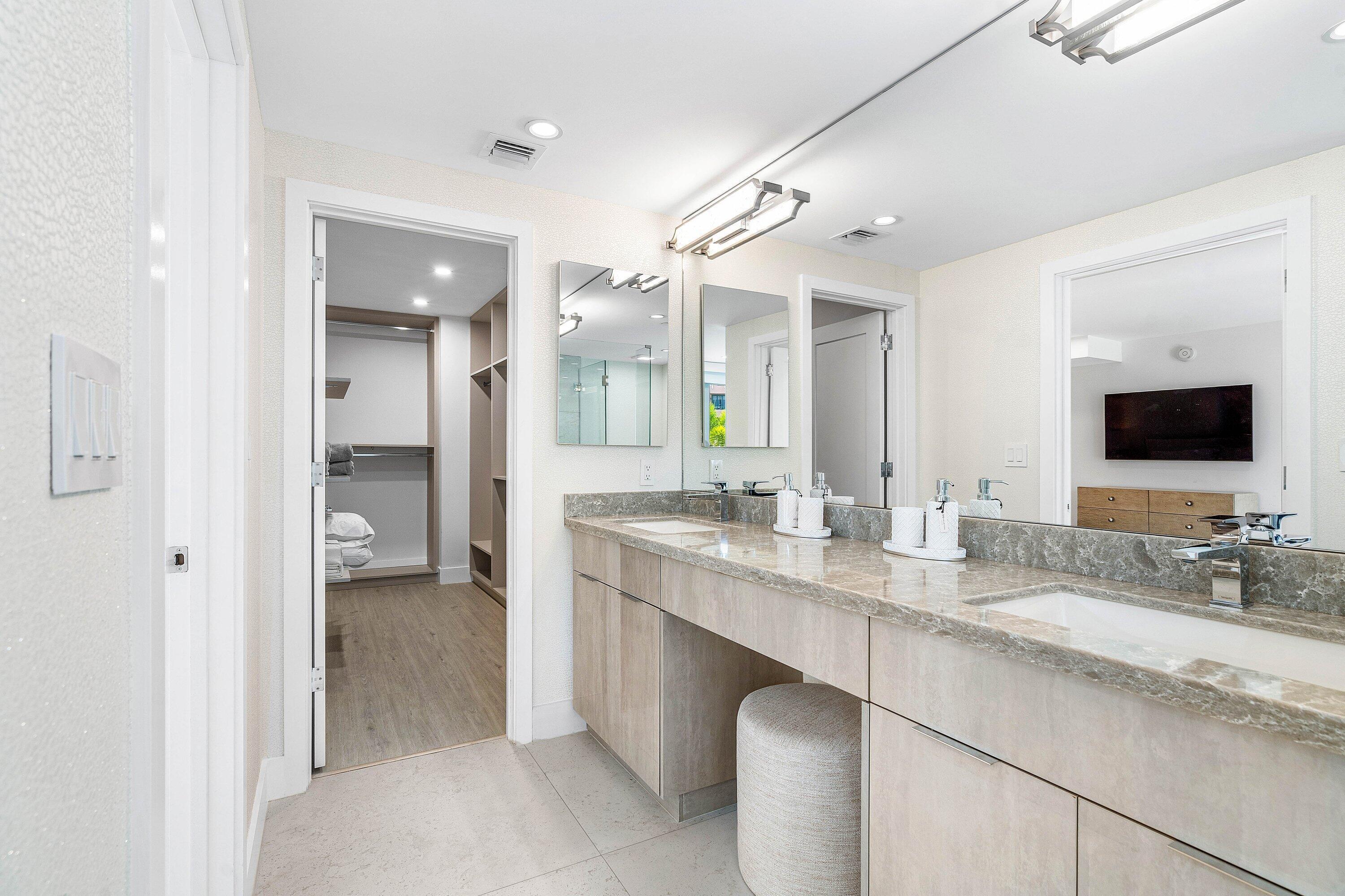 120 SE 5th Avenue 319