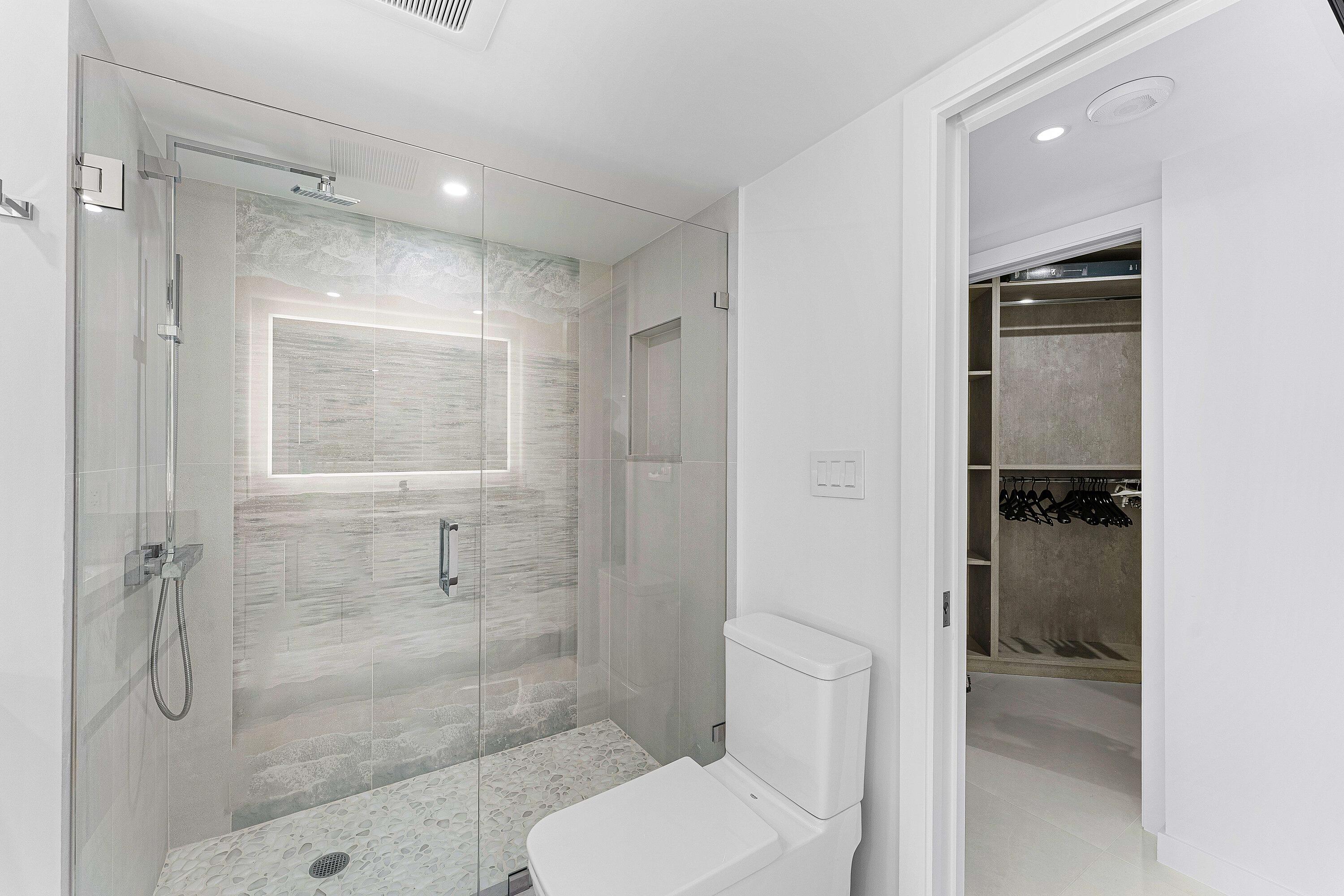 550 S Ocean Boulevard S 906
