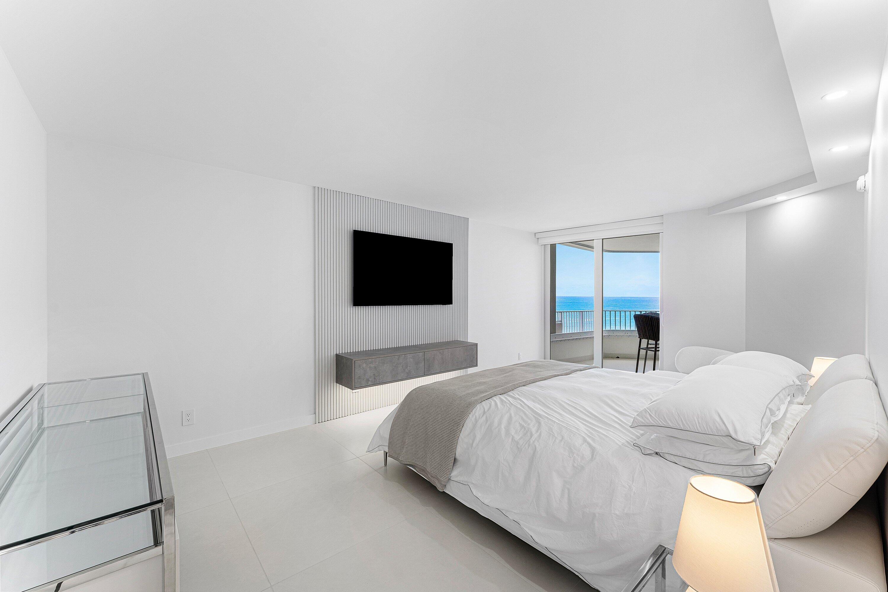 550 S Ocean Boulevard S 906