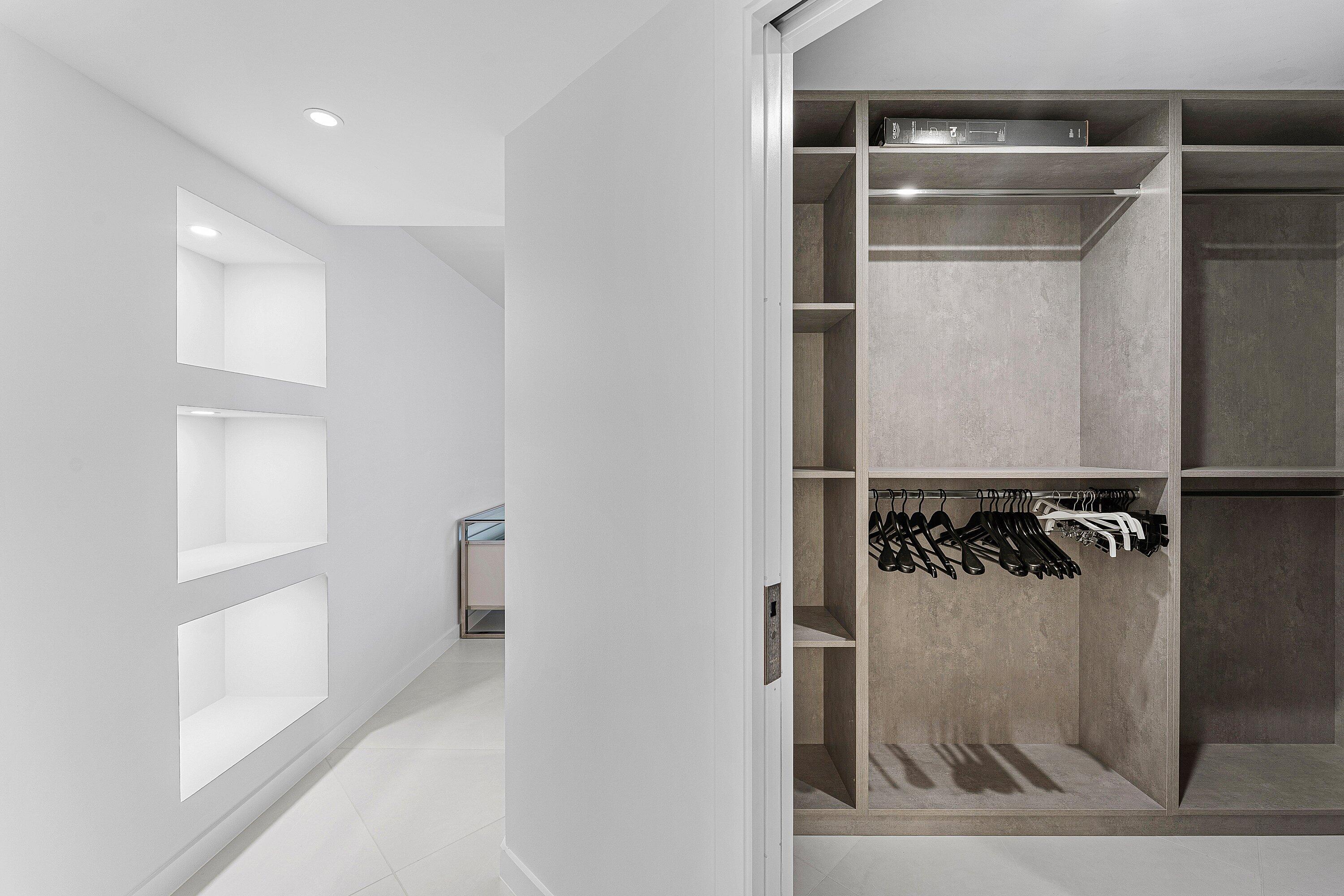 550 S Ocean Boulevard S 906