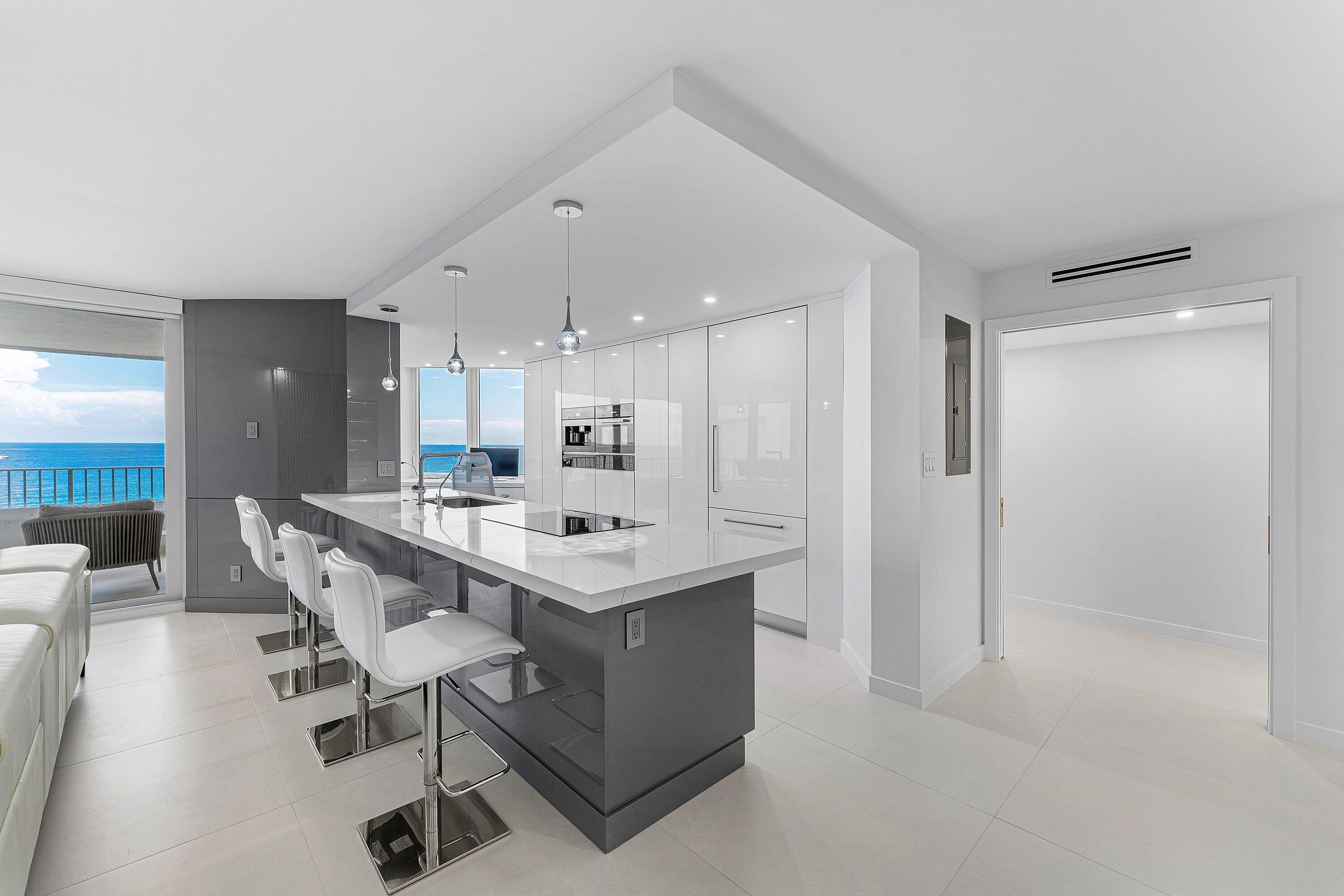 550 S Ocean Boulevard S 906
