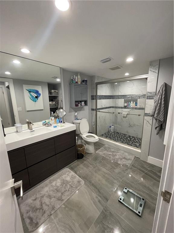 14 Westgate Ln Unit: F