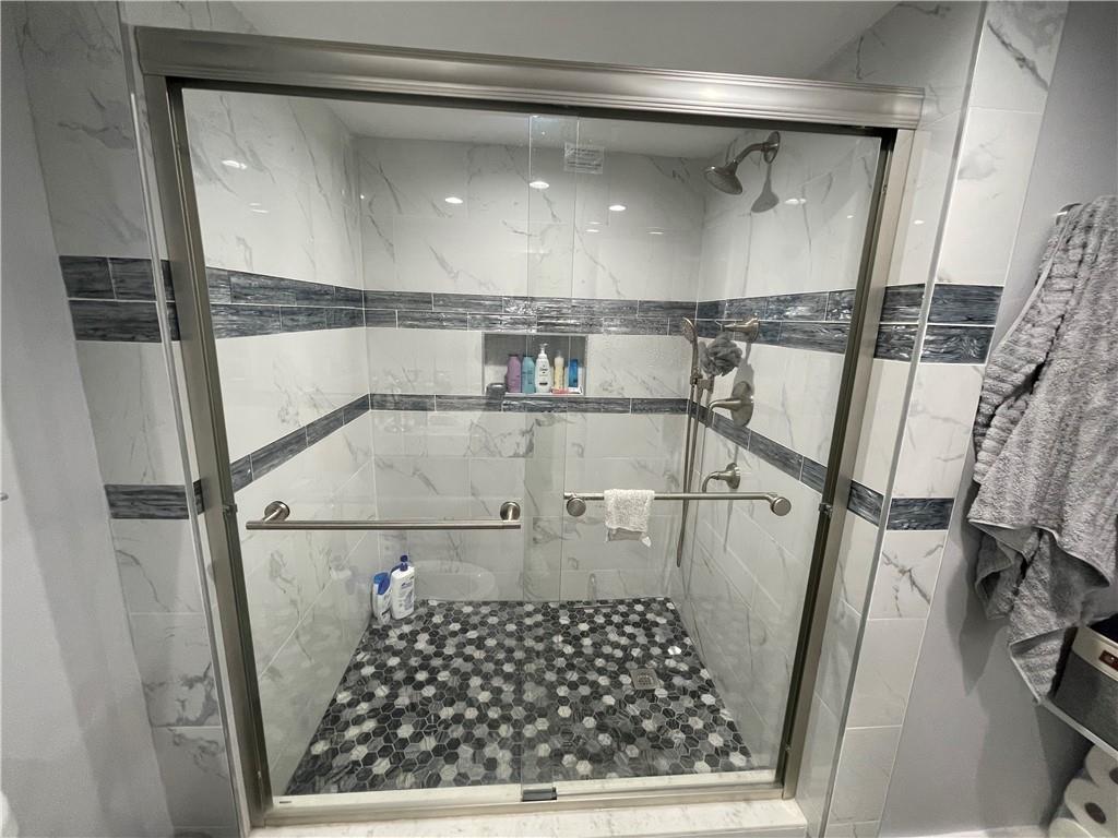14 Westgate Ln Unit: F