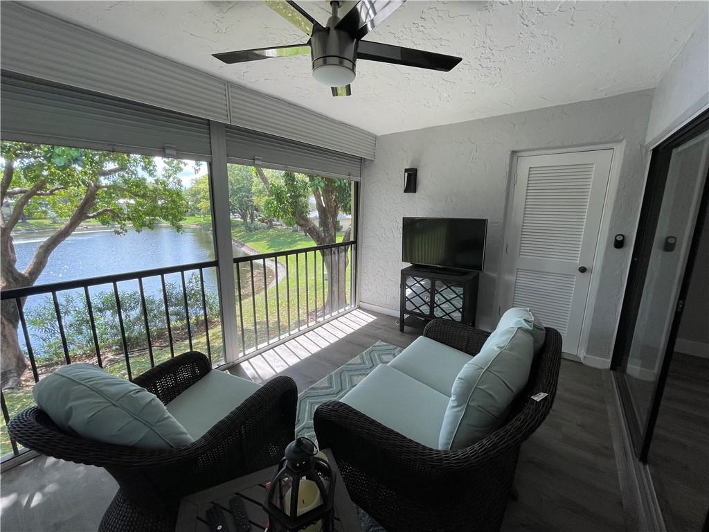 14 Westgate Ln Unit: F