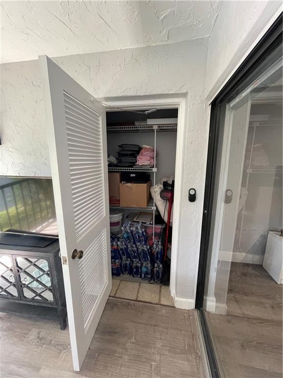 14 Westgate Ln Unit: F