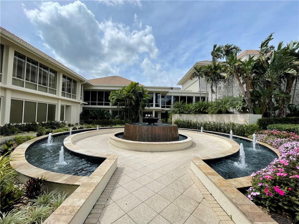 14 Westgate Ln Unit: F