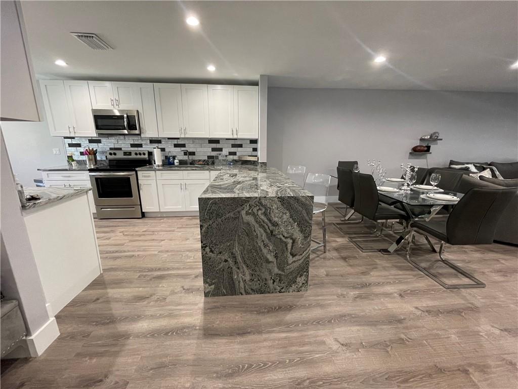 14 Westgate Ln Unit: F