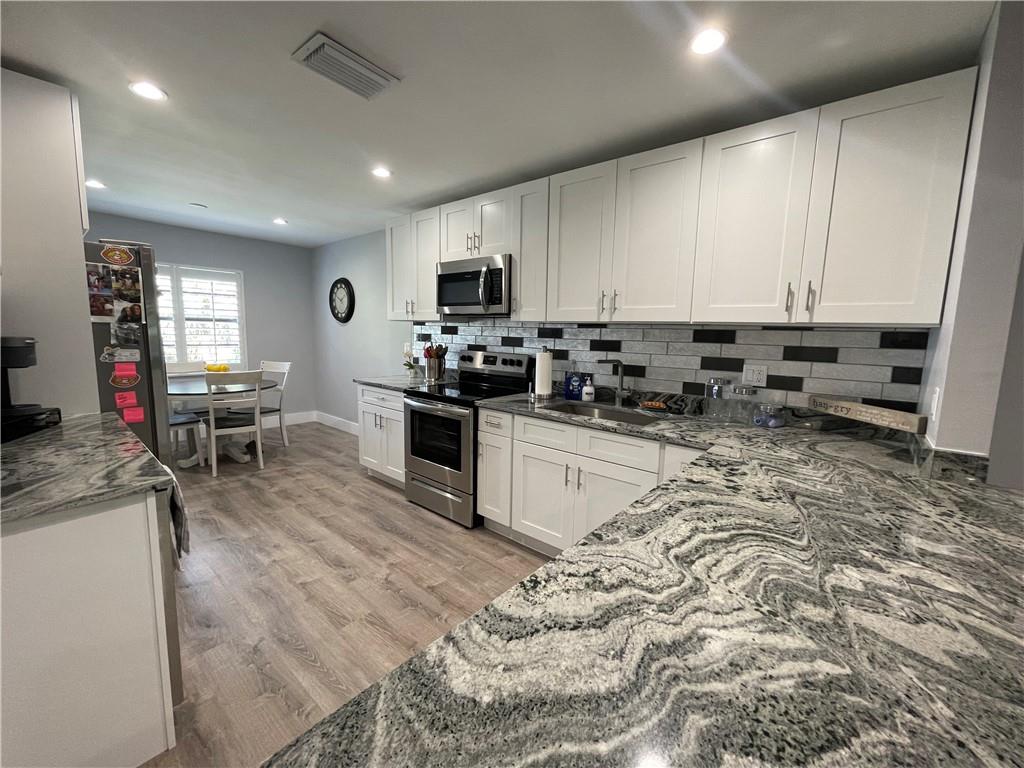 14 Westgate Ln Unit: F