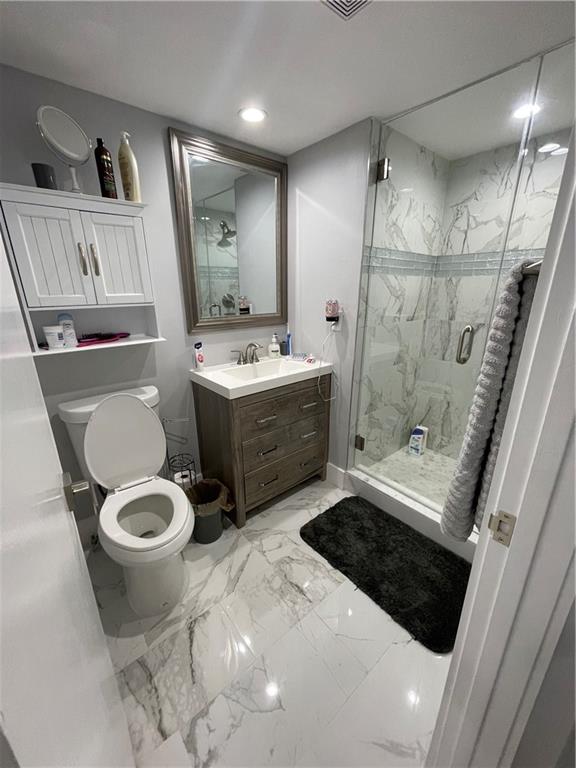 14 Westgate Ln Unit: F