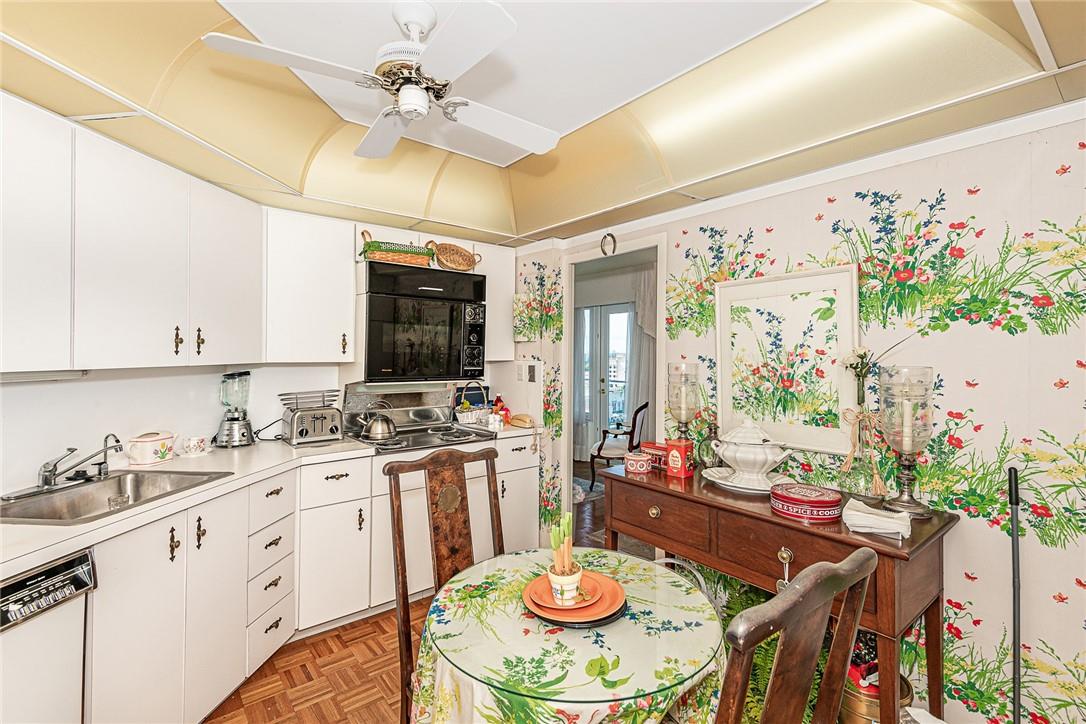 701 E Camino Real Unit: 12J