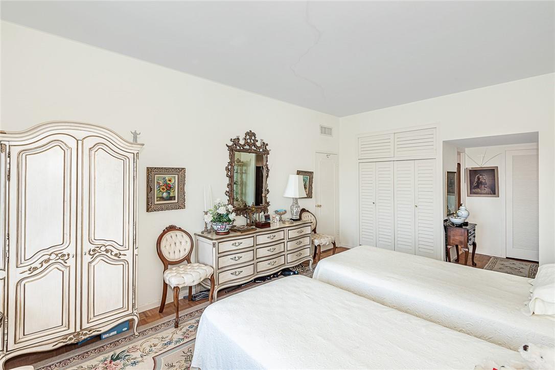 701 E Camino Real Unit: 12J