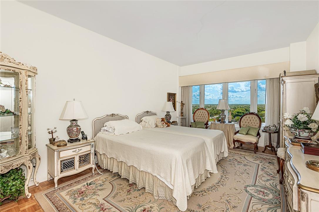 701 E Camino Real Unit: 12J