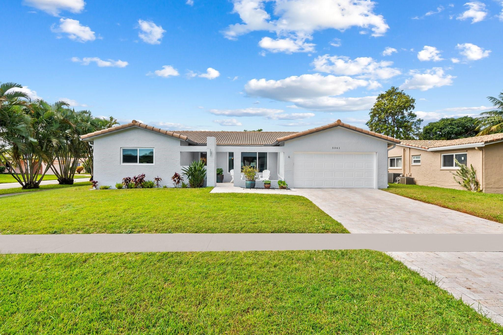 5361 SW 90th Ave