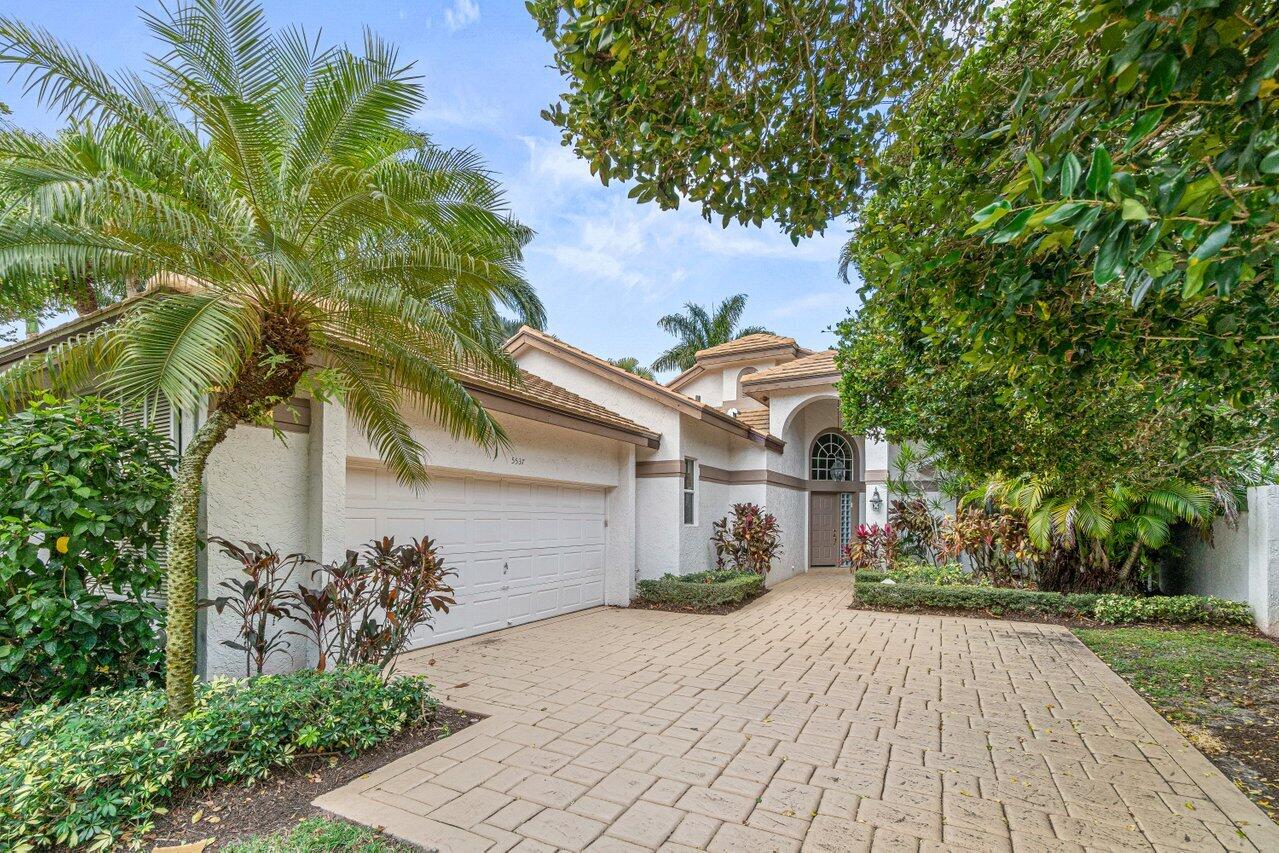 5537 NW 21st Way