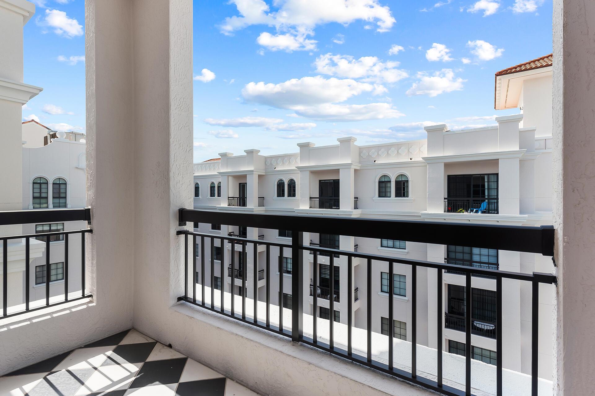 233 S Federal Highway Unit: Uph02