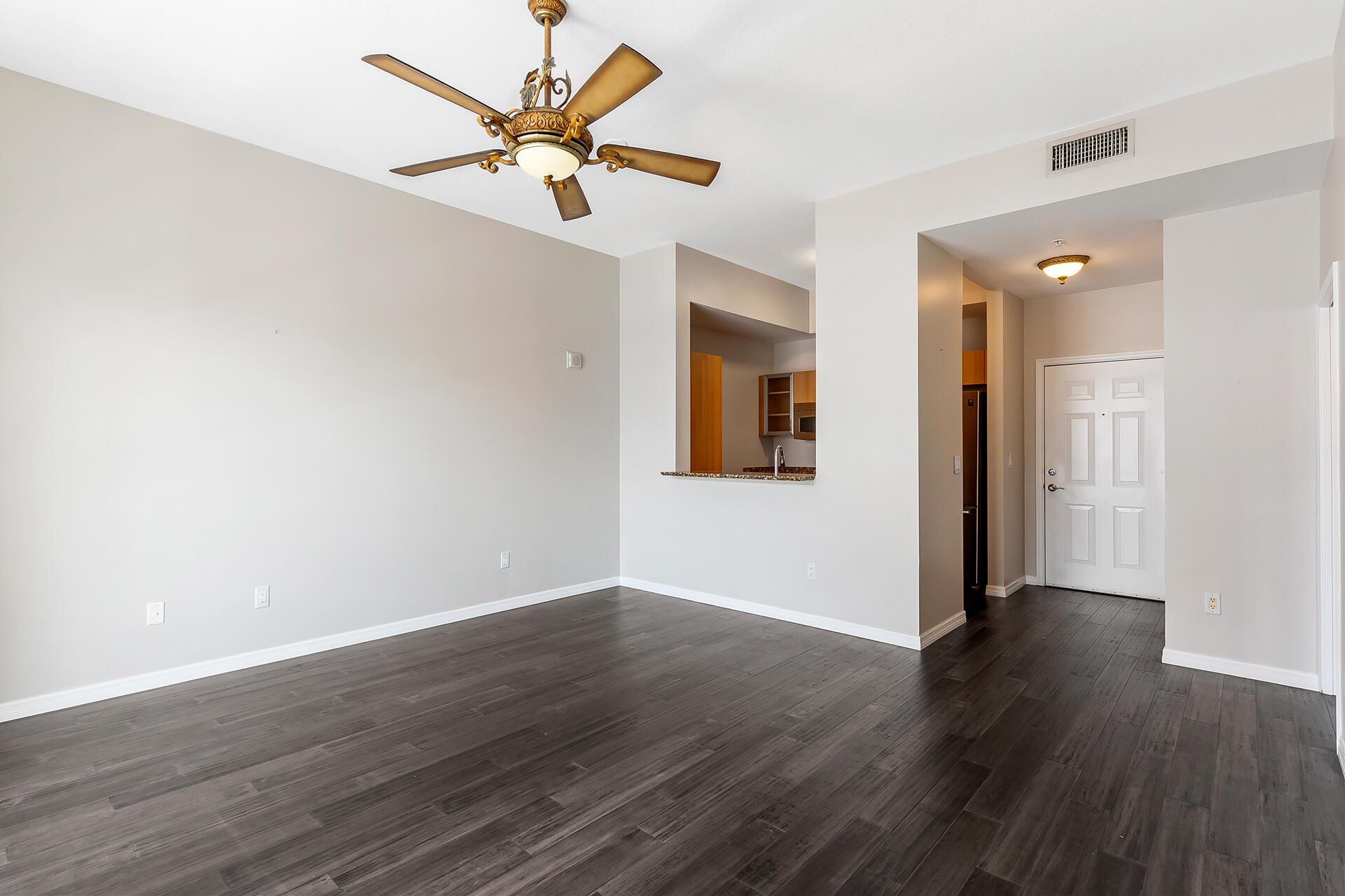233 S Federal Highway Unit: Uph02