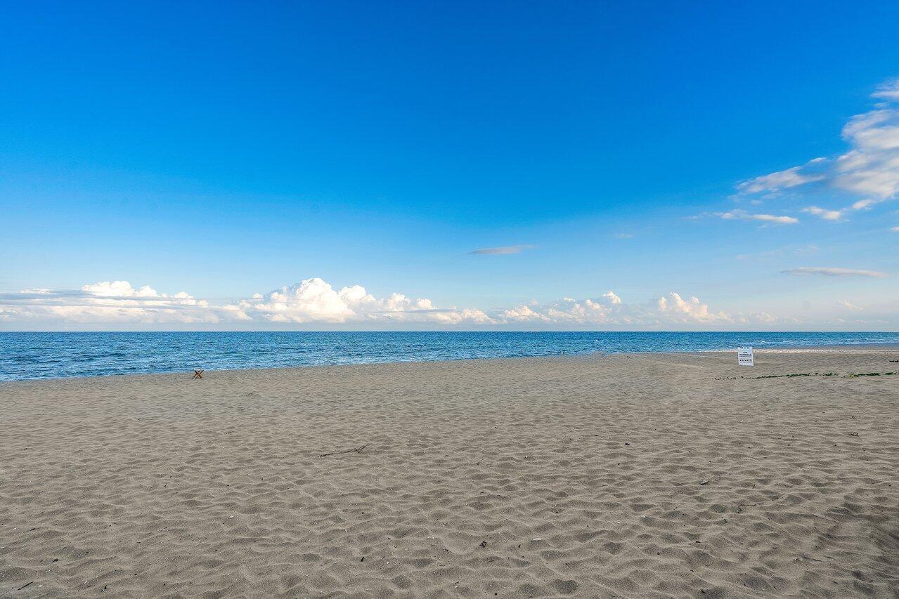 250 S Ocean Boulevard Unit: 8d