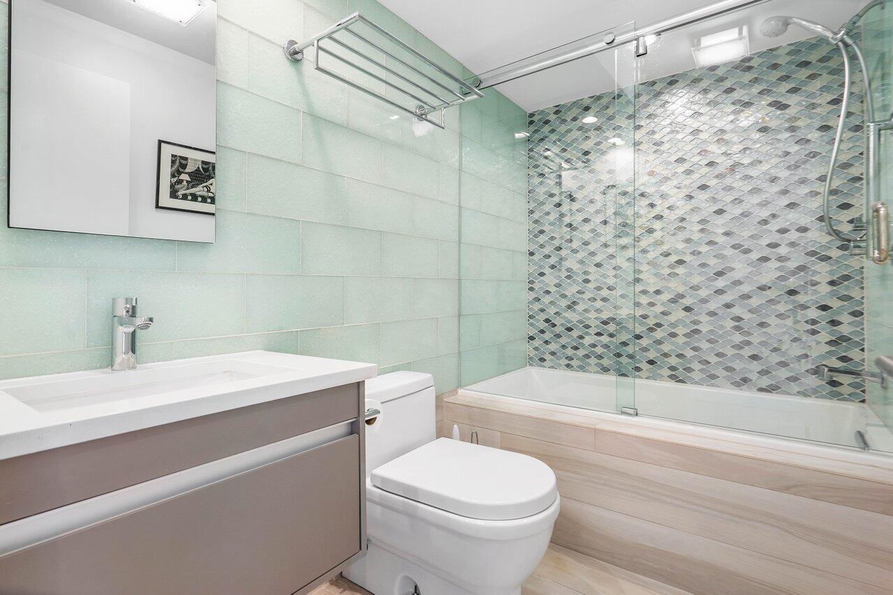 250 S Ocean Boulevard Unit: 8d