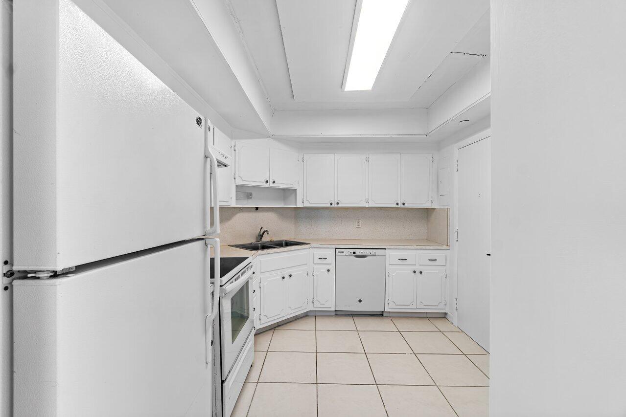 86 Macfarlane Drive Unit: 4e