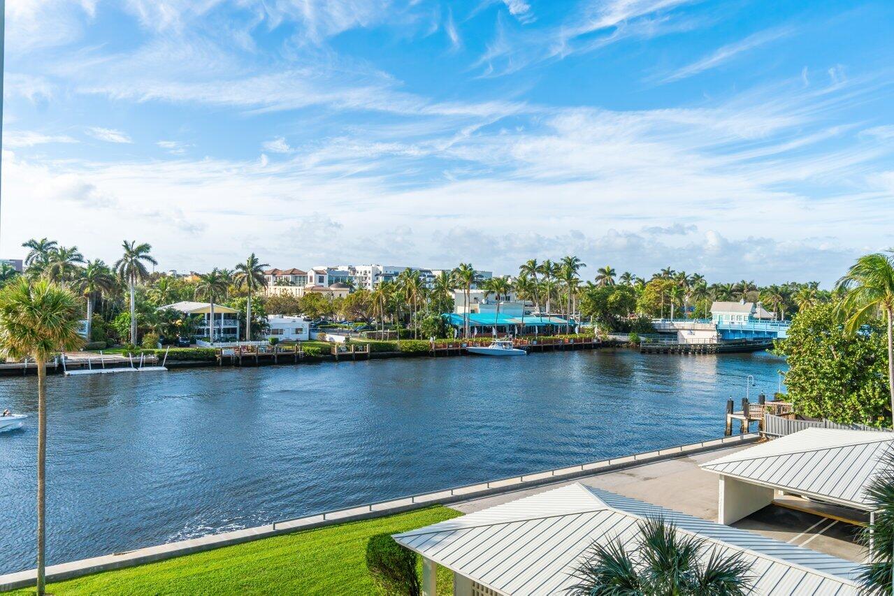 86 Macfarlane Drive Unit: 4e