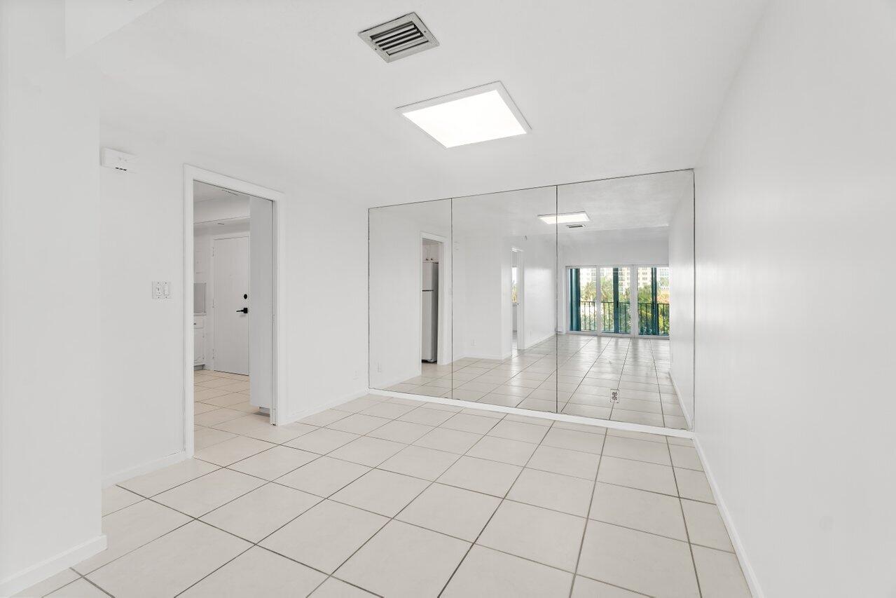 86 Macfarlane Drive Unit: 4e