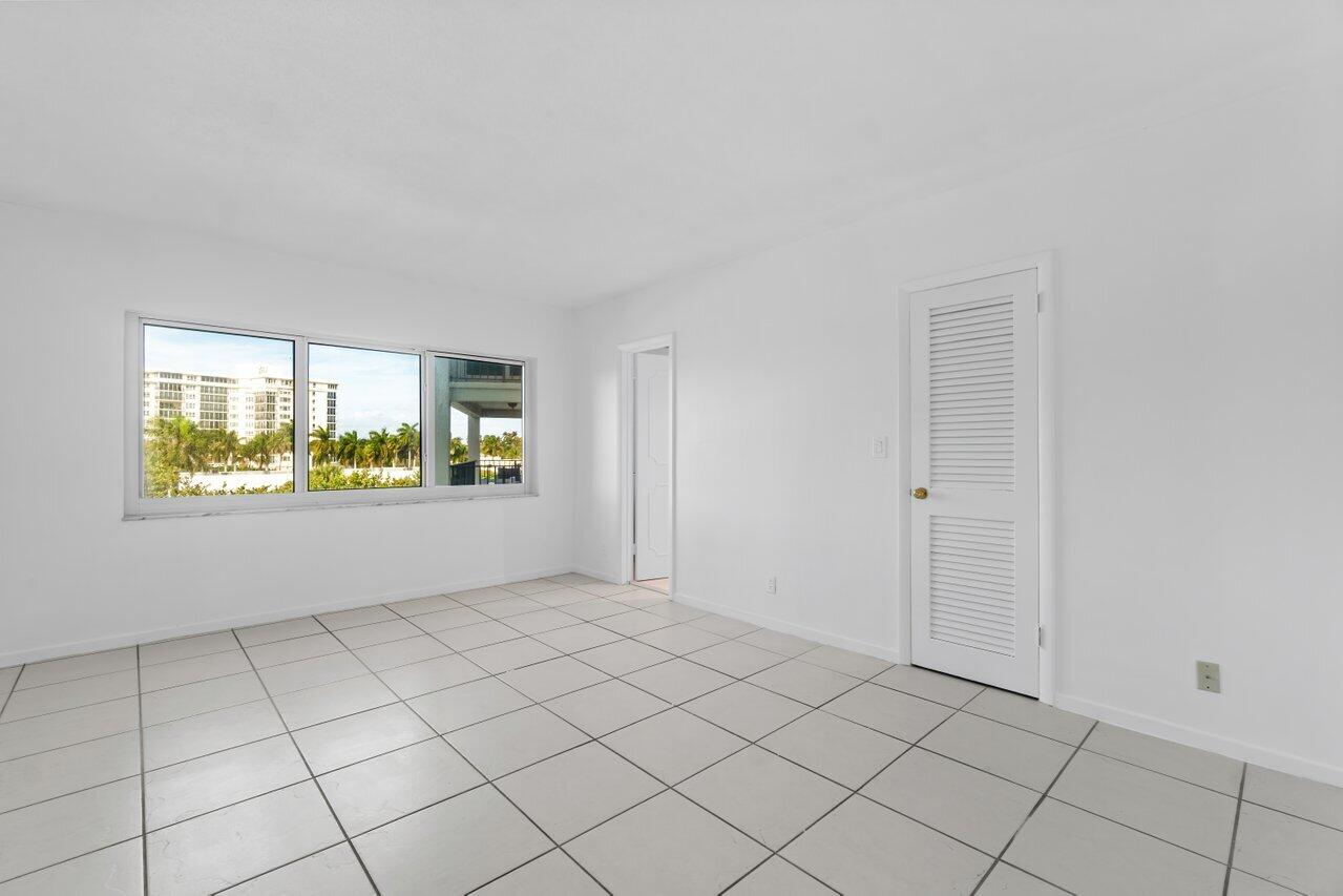 86 Macfarlane Drive Unit: 4e