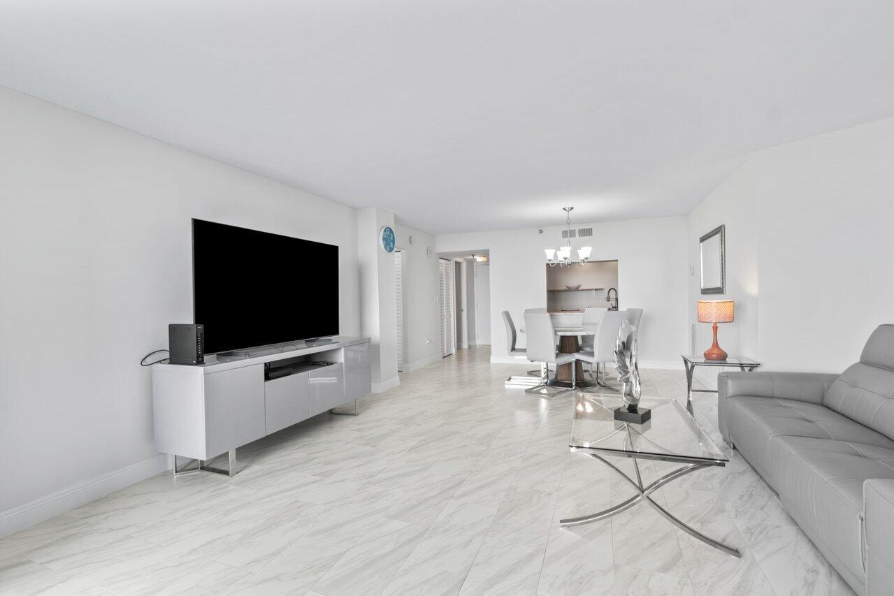 3912 S Ocean Boulevard 1008