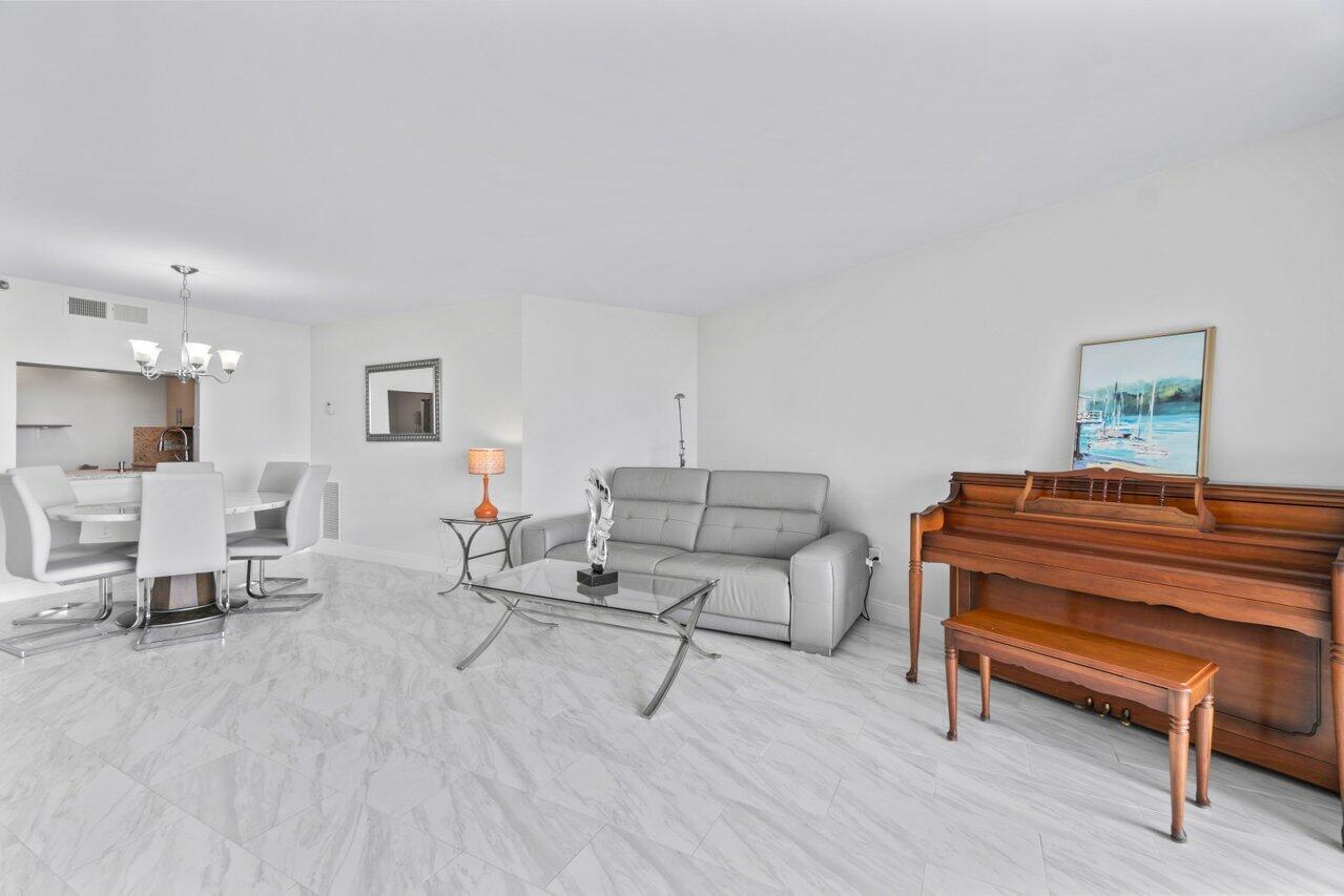 3912 S Ocean Boulevard 1008