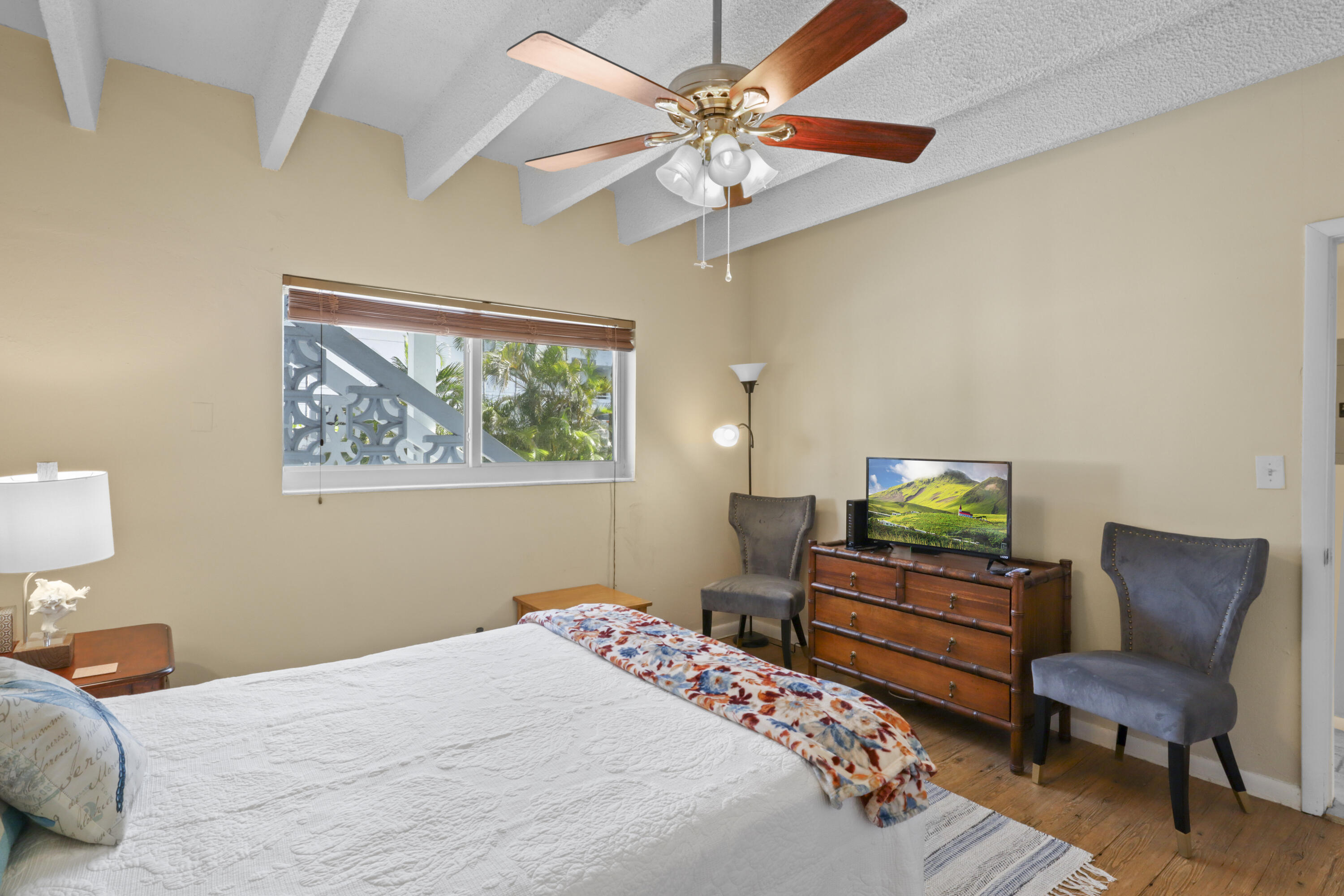 3705 S Flagler Drive 9