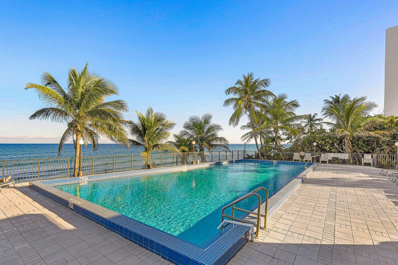 2066 N Ocean Boulevard 8ne
