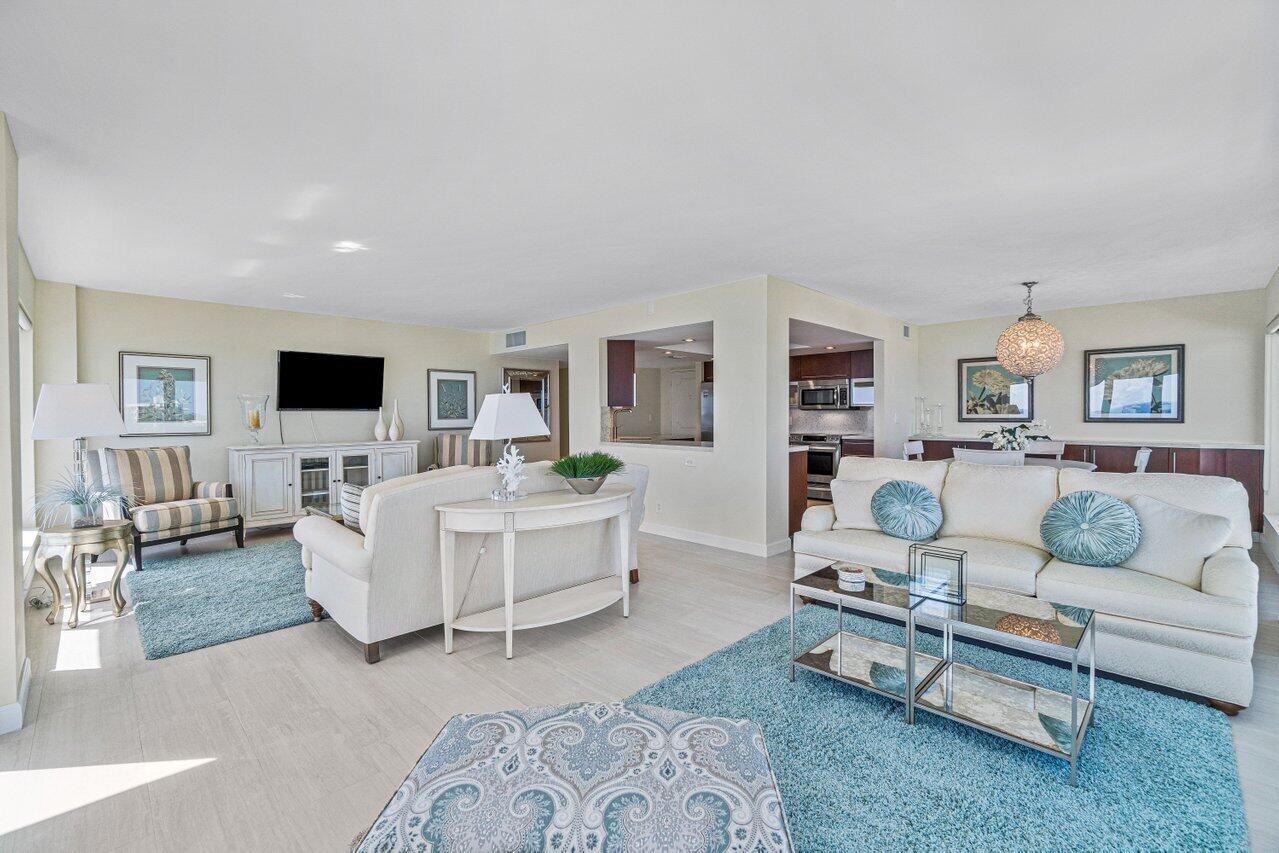 2066 N Ocean Boulevard 8ne