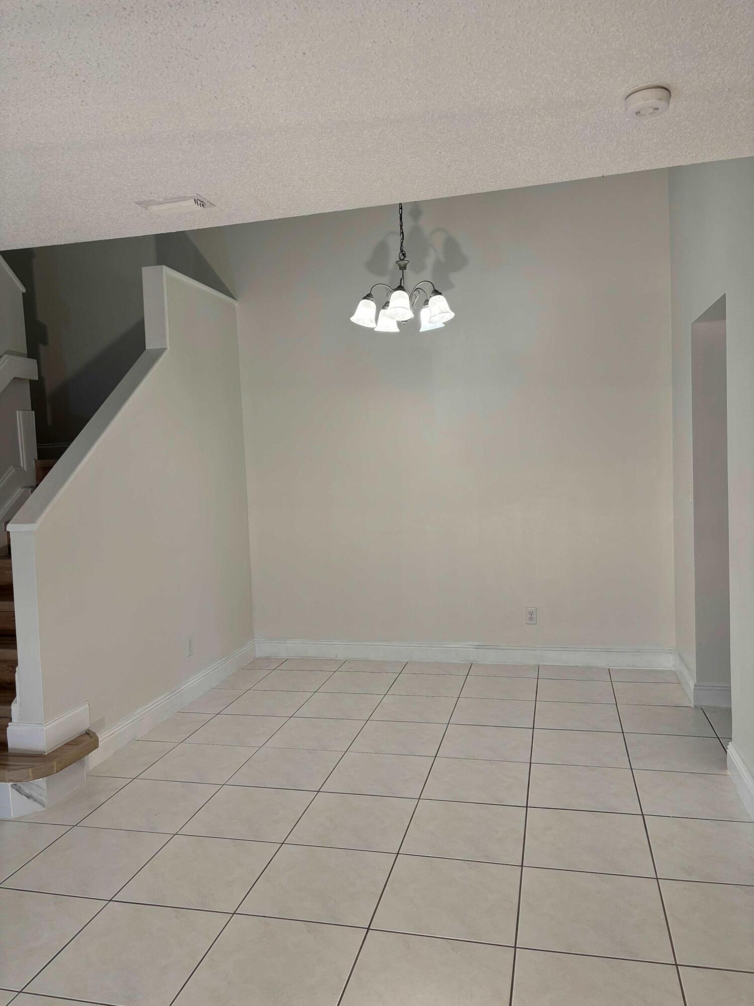 5230 Sapphire Valley