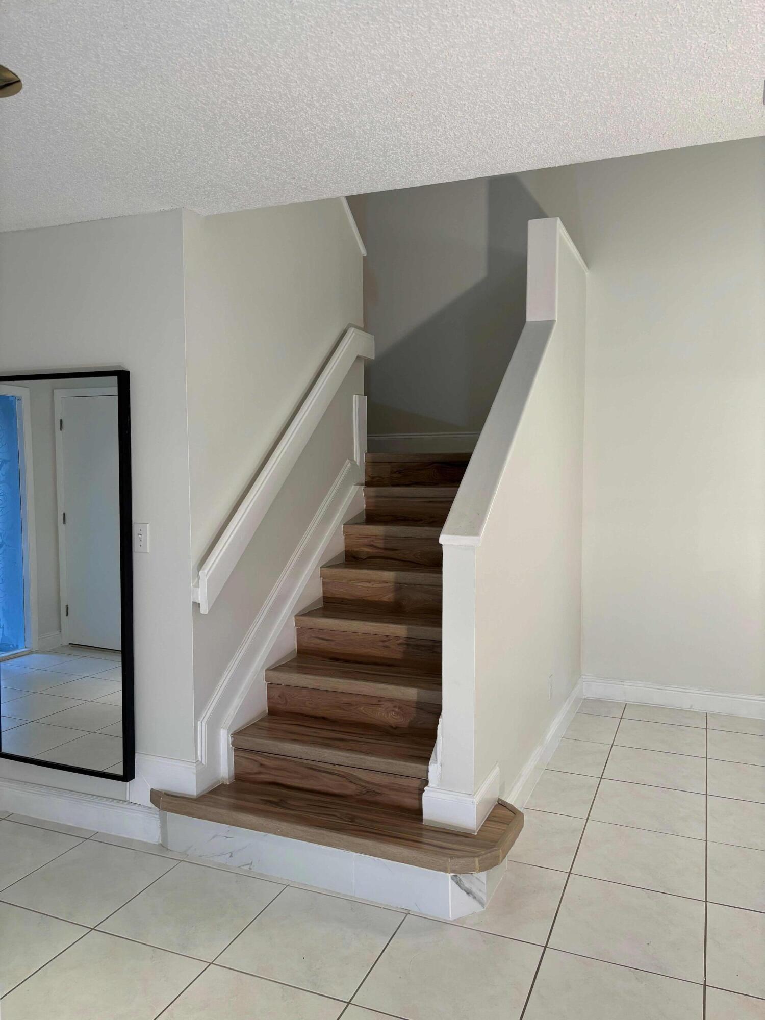 5230 Sapphire Valley