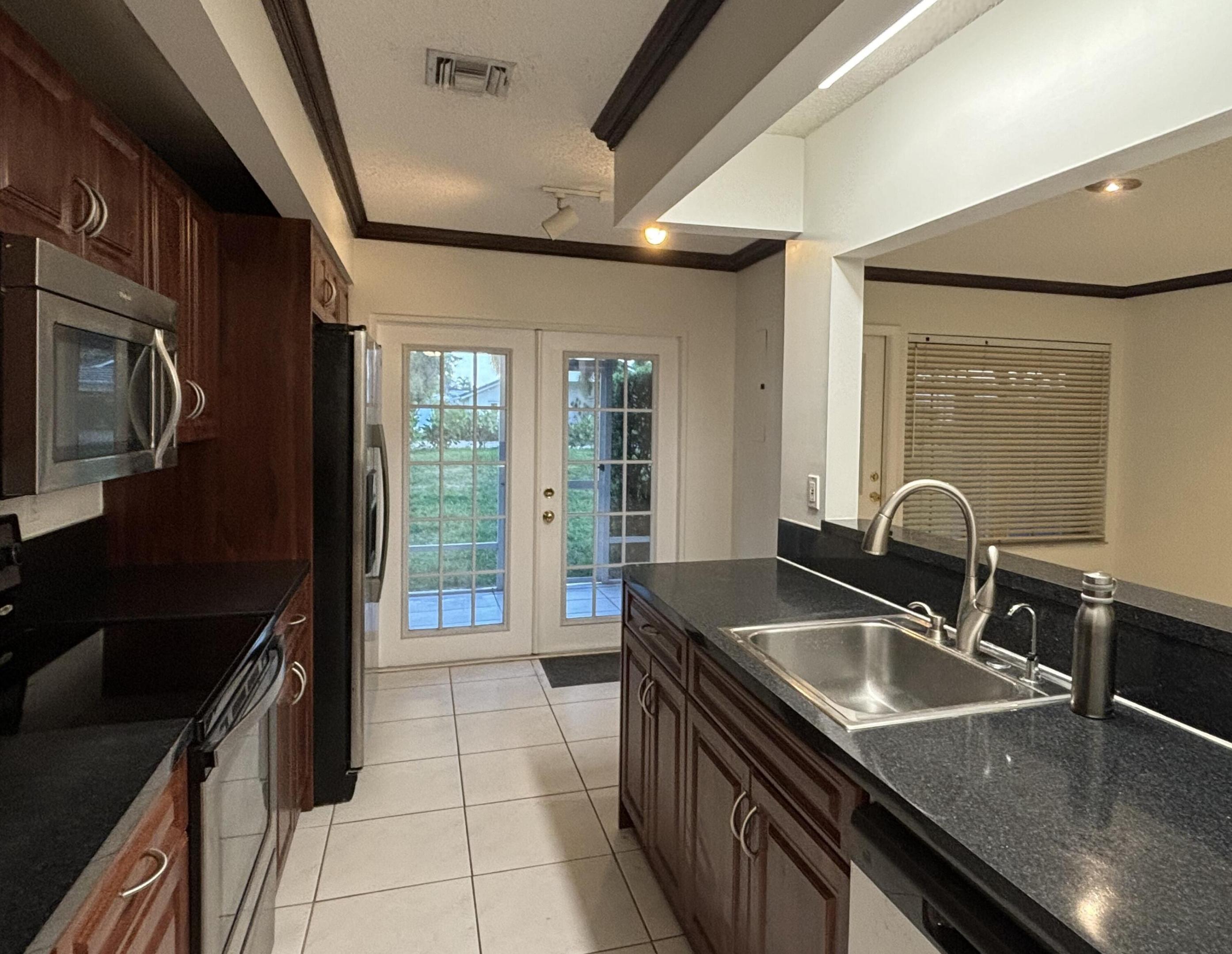 5230 Sapphire Valley