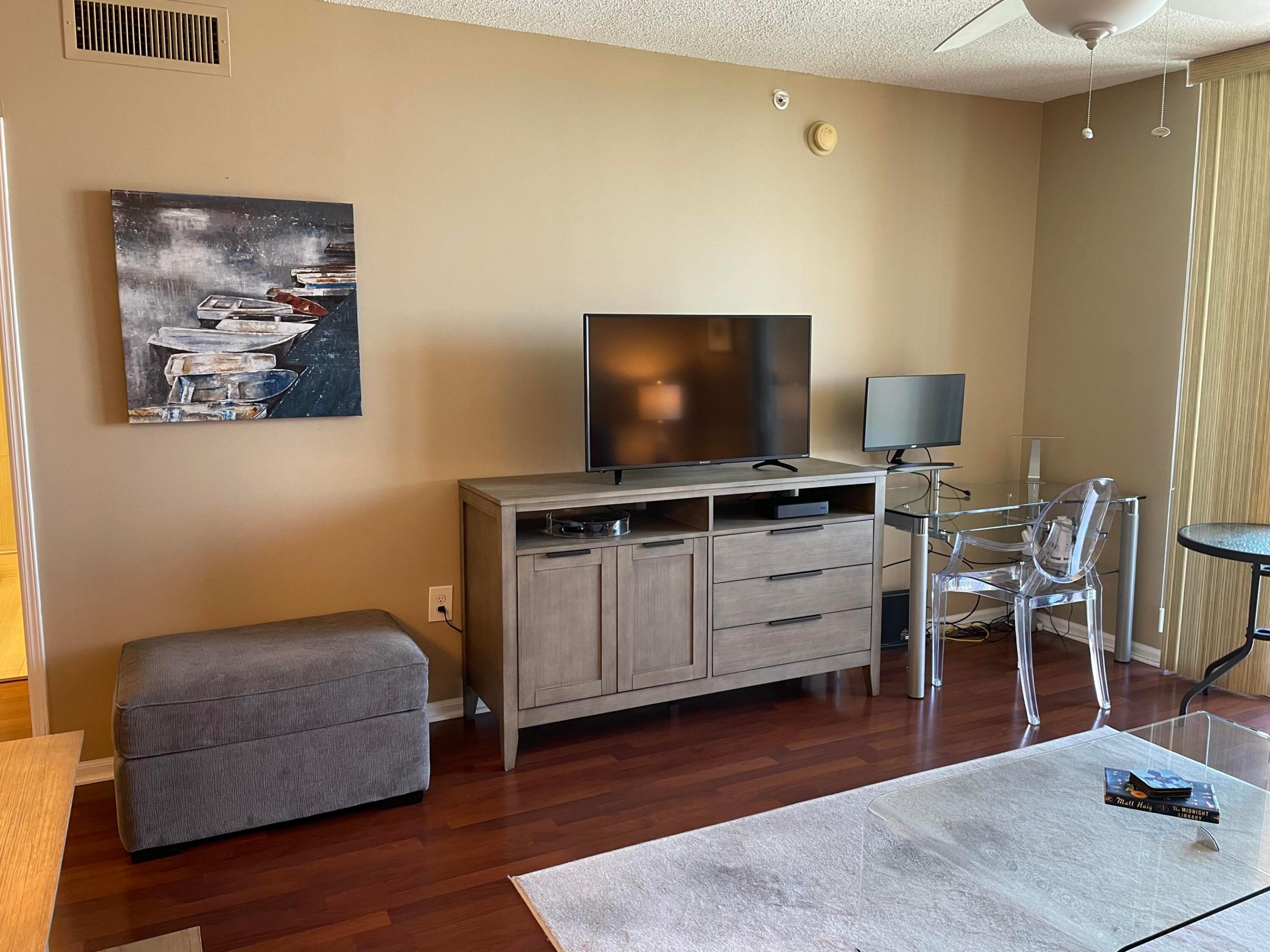 651 Okeechobee Boulevard 705