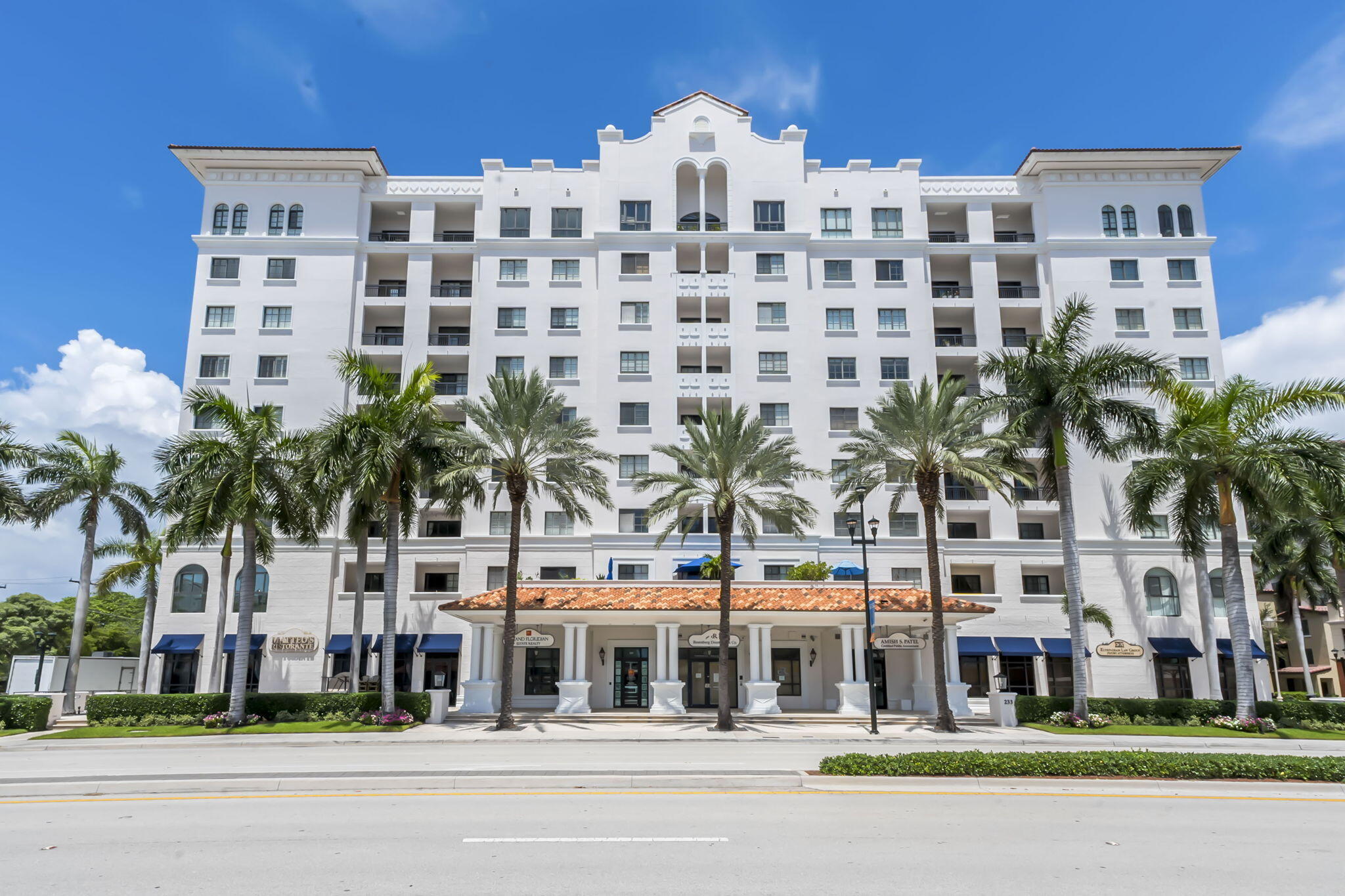 233 S Federal Highway Uph-25