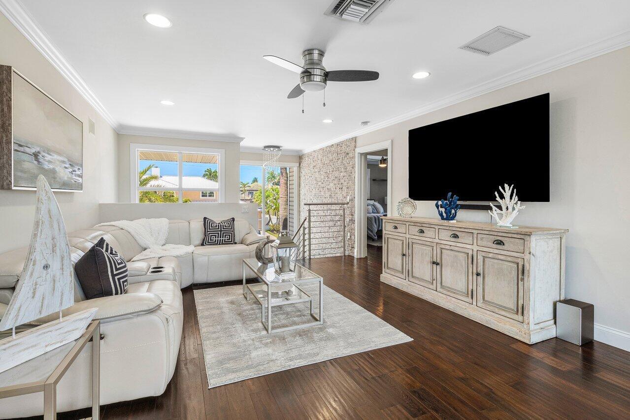 910 Jasmine Drive