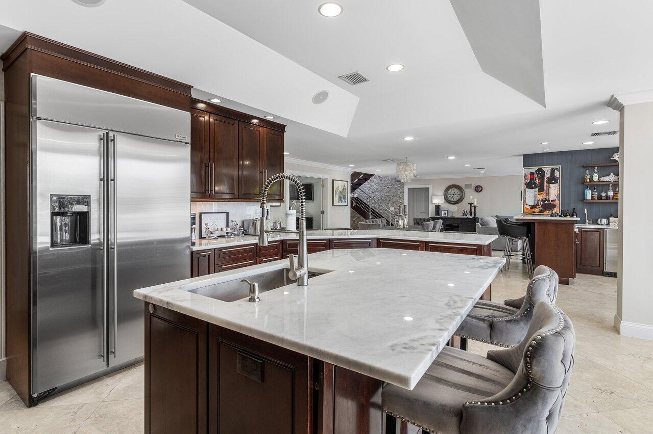 910 Jasmine Drive