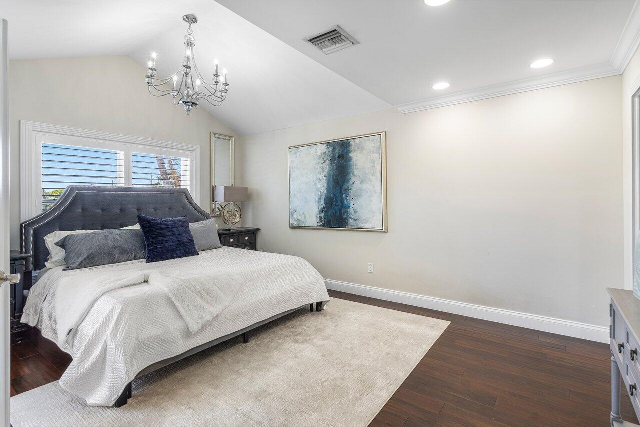 910 Jasmine Drive