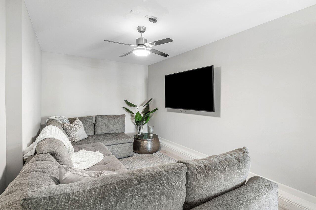 910 Jasmine Drive